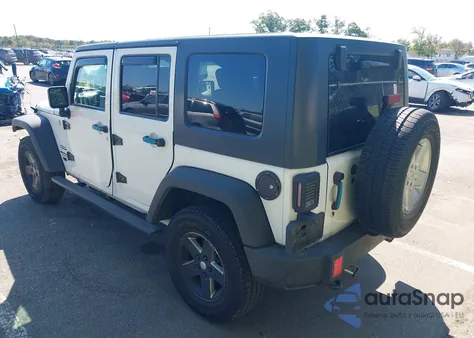 2010 Jeep Wrangler Unlimited Sport z USA, uszkodzony, nr VIN 1J4BA3H12AL170892